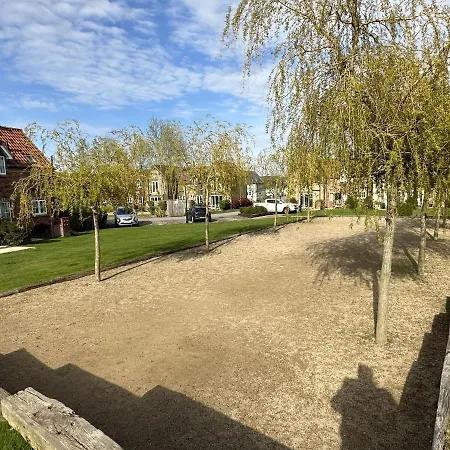 Montys Maison - Part Of The The Bay Filey Village With Pool, Gym And Direct Access, Pub, Restaurant, Tennis And Meadows Walks *