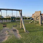 度假居 Montys Maison - Part Of The The Bay Filey Village With Pool, Gym And Direct Access, Pub, Restaurant, Tennis And Meadows Walks Reighton