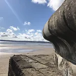 Montys Maison - Part Of The The Bay Filey Village With Pool, Gym And Direct Access, Pub, Restaurant, Tennis And Meadows Walks