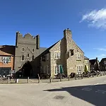 Montys Maison - Part Of The The Bay Filey Village With Pool, Gym And Direct Access, Pub, Restaurant, Tennis And Meadows Walks *