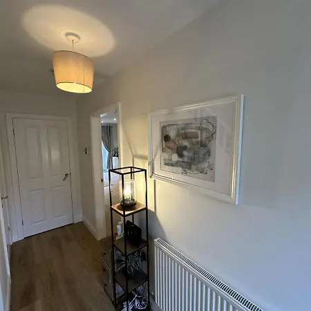 Montys Maison - Part Of The The Bay Filey Village With Pool, Gym And Direct Access, Pub, Restaurant, Tennis And Meadows Walks * Reighton