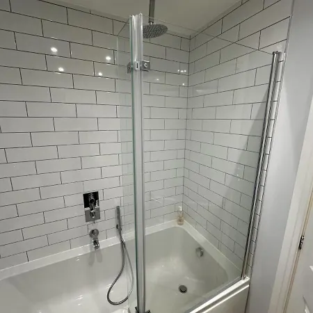 Montys Maison - Part Of The The Bay Filey Holiday Village With Pool, Gym And Direct Beach Access, Pub, Restaurant, Tennis And Meadows Walks *