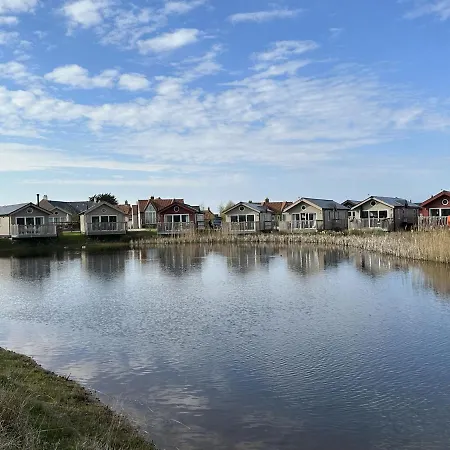 Montys Maison - Part Of The The Bay Filey Holiday Village With Pool, Gym And Direct Beach Access, Pub, Restaurant, Tennis And Meadows Walks Dom wakacyjny *